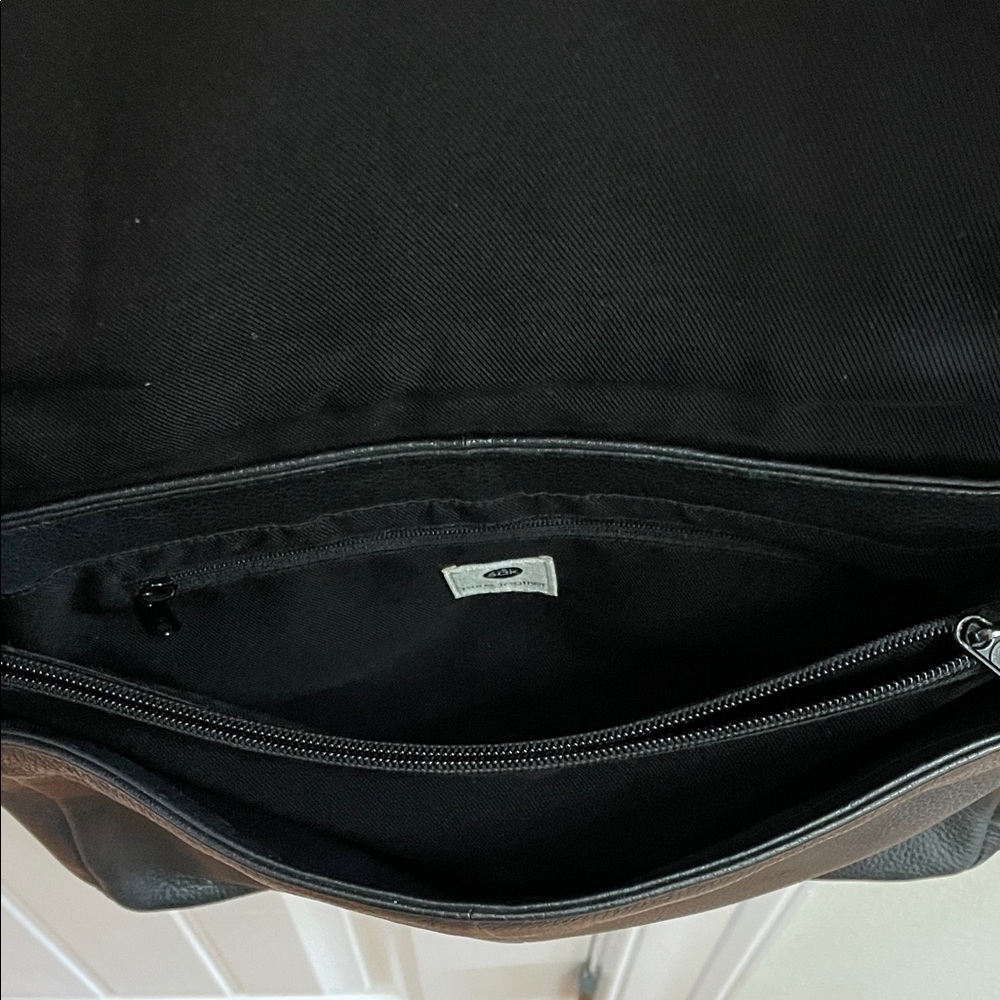 🌺THE SAK Black Leather Crossbody Messenger Bag - Picture 9 of 9